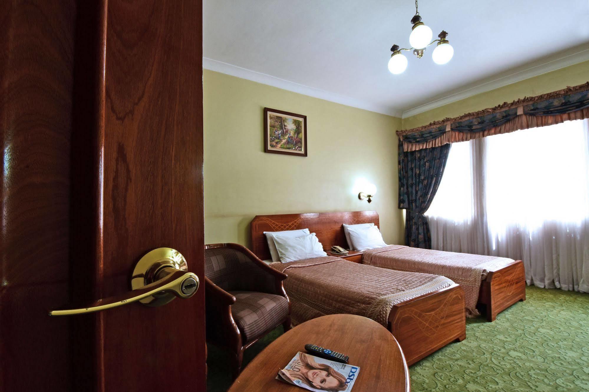 Grand Imperial Hotel Kampala Esterno foto